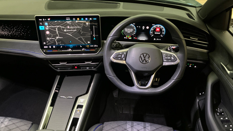 Volkswagen Passat 1.5 TSI eHybrid 272 R-Line 5dr DSG Estate